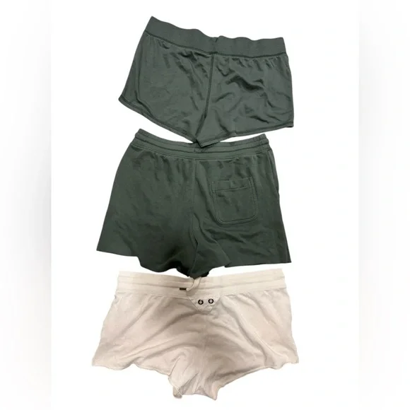 Lot of 3 pairs of women’s sleep shorts - Picture 2 of 5